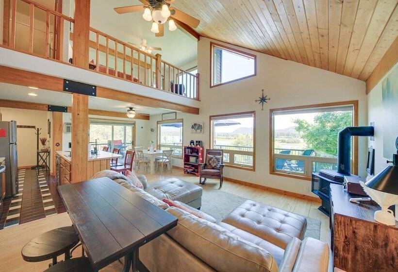 ~ 10 Mi To Newport: Pend Oreille Riverfront Cabin