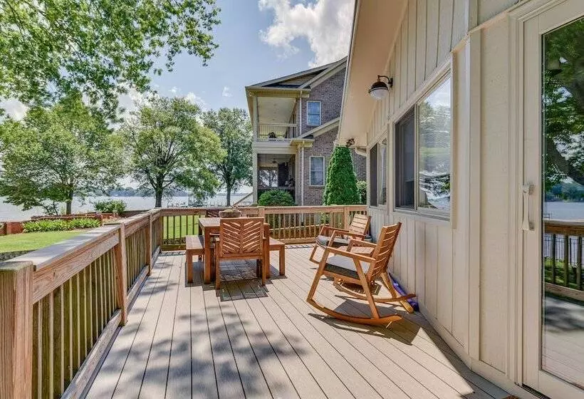 Pet Friendly Lake Norman Home With Boat Dock!