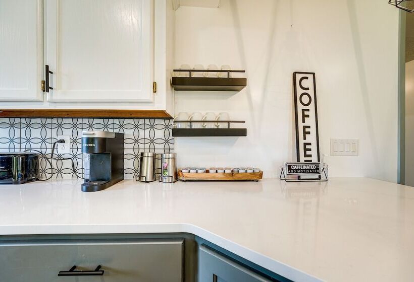 Pet Friendly Shell Knob Retreat W/ Deck & Grill!