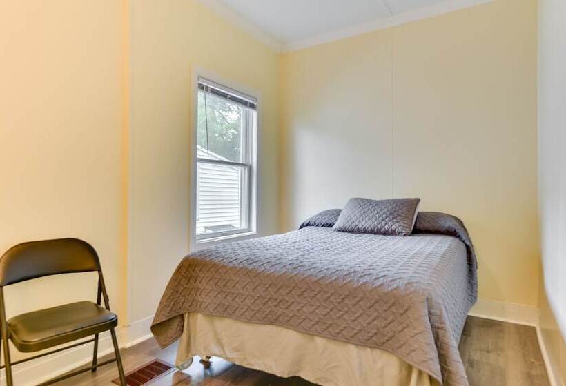 Point Breeze Vacation Rental, Walk To Lake Ontario