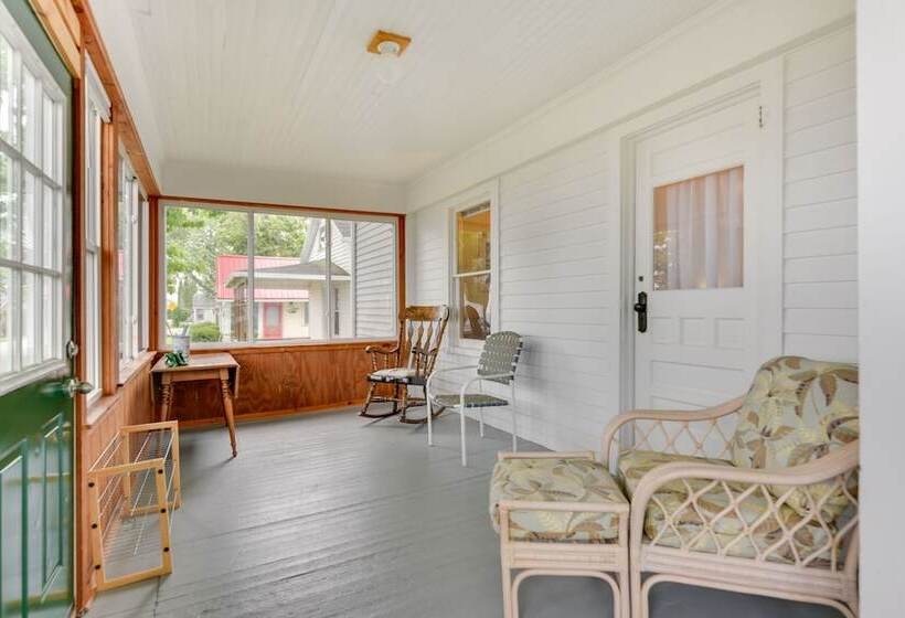 Point Breeze Vacation Rental, Walk To Lake Ontario