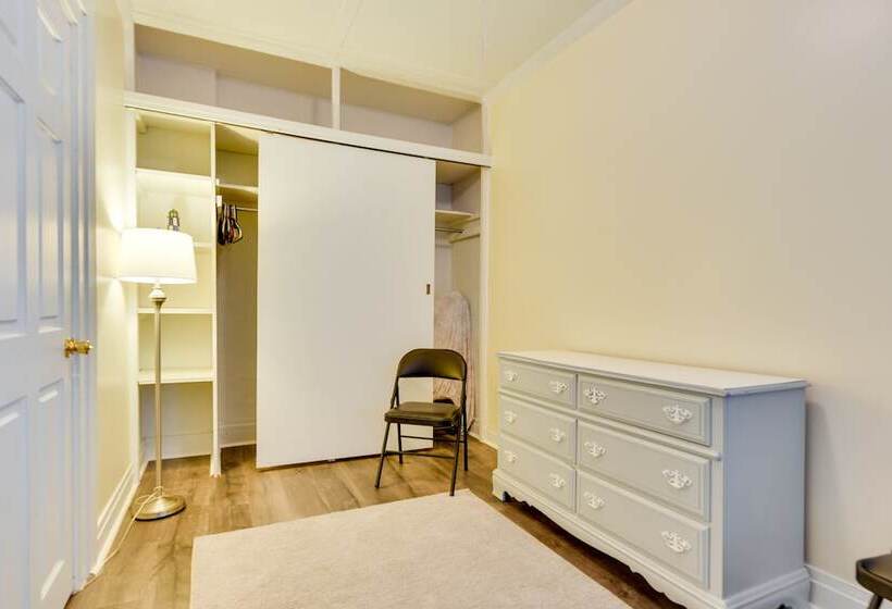 Point Breeze Vacation Rental, Walk To Lake Ontario