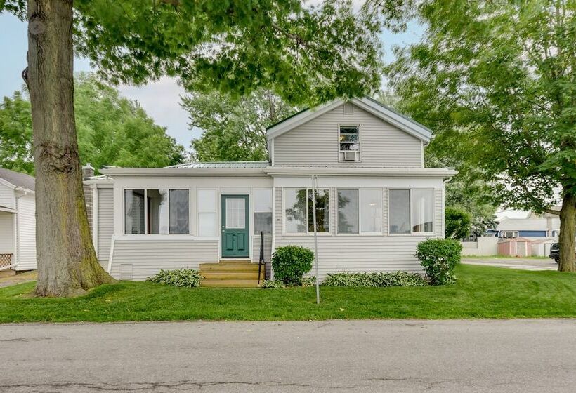 Point Breeze Vacation Rental, Walk To Lake Ontario