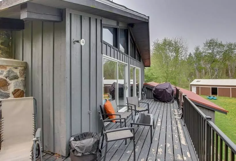 Riverfront Escape In Shawano On 3 Private Acres!