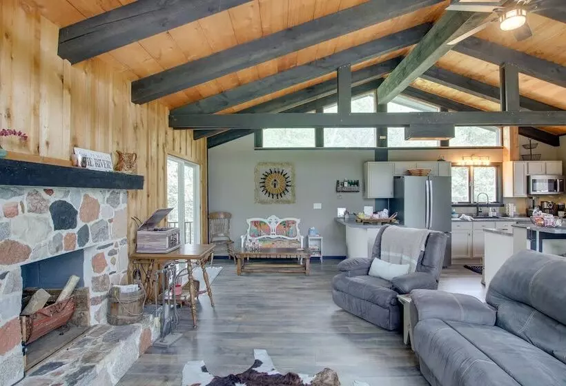 Riverfront Escape In Shawano On 3 Private Acres!