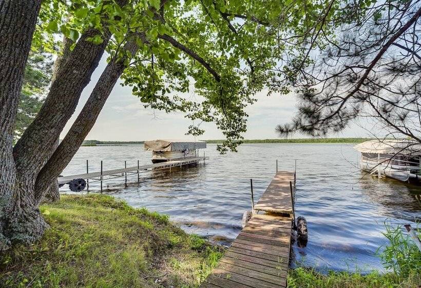 Sarona Serenity: Lakeside Retreat W/ Boat Dock!