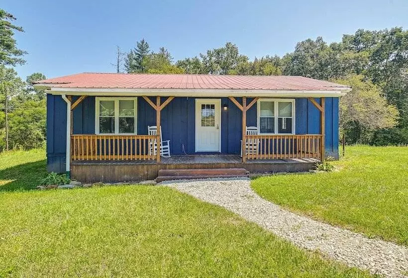 Secluded Campton Cabin W/ Views & Cozy Fireplace!