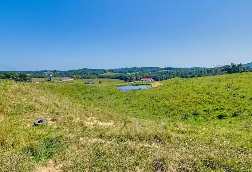 Secluded Campton Cabin W/ Views & Cozy Fireplace!