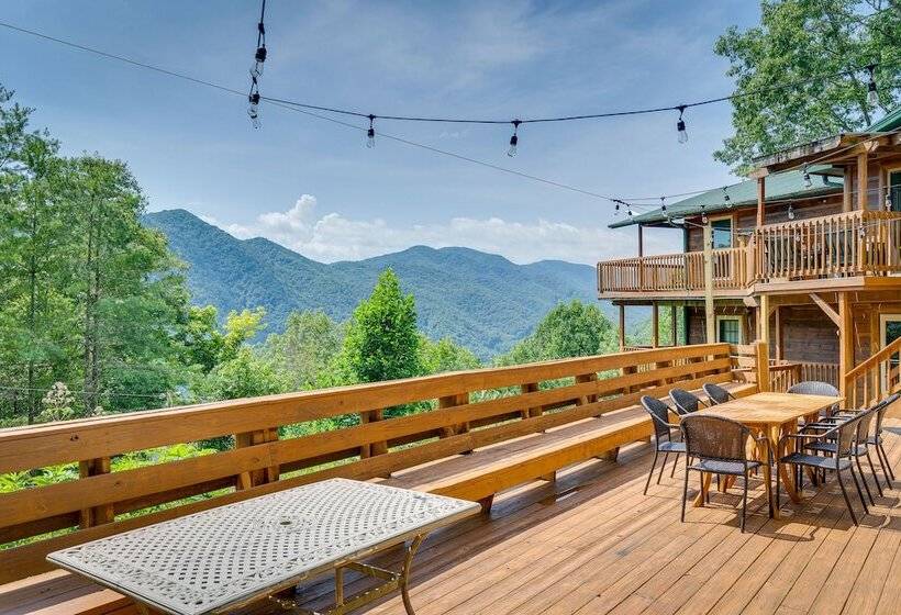 Skyview Retreat Cabin W/ Mountain Views!