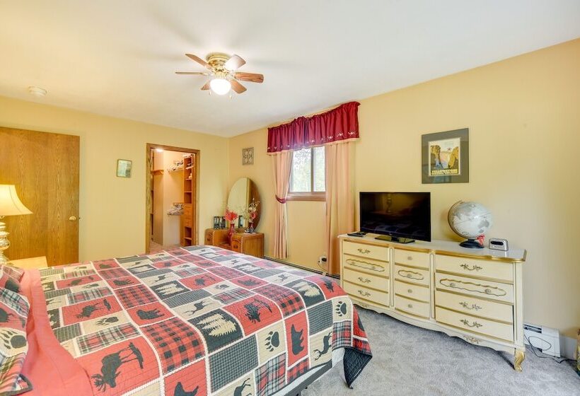 South Range Home 6 Mi To Lake Superior!