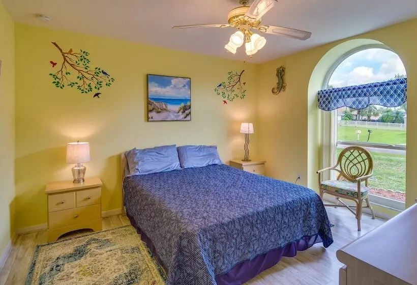 Pet Friendly Sebastian Home: W/ Porch + Lake View!