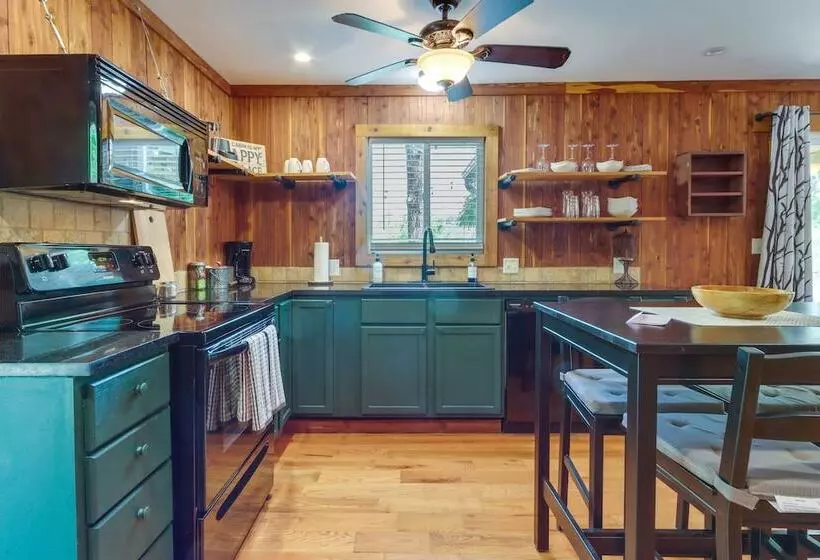 Warsaw Cabin W/ Boat Slip, Lake Access & Sunroom!