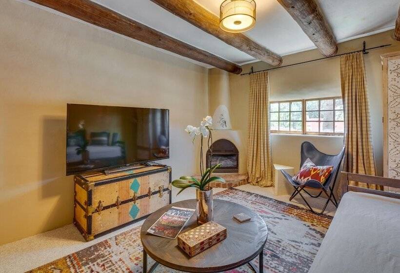 Beautiful Historic Adobe Home ~ 3 Mi To Taos Plaza