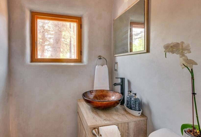 Beautiful Historic Adobe Home ~ 3 Mi To Taos Plaza