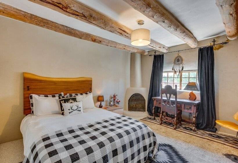 Beautiful Historic Adobe Home ~ 3 Mi To Taos Plaza