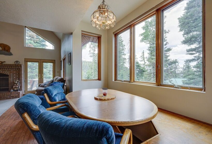 Cozy Cabin W/ Deck & Fireplace In Beaver!