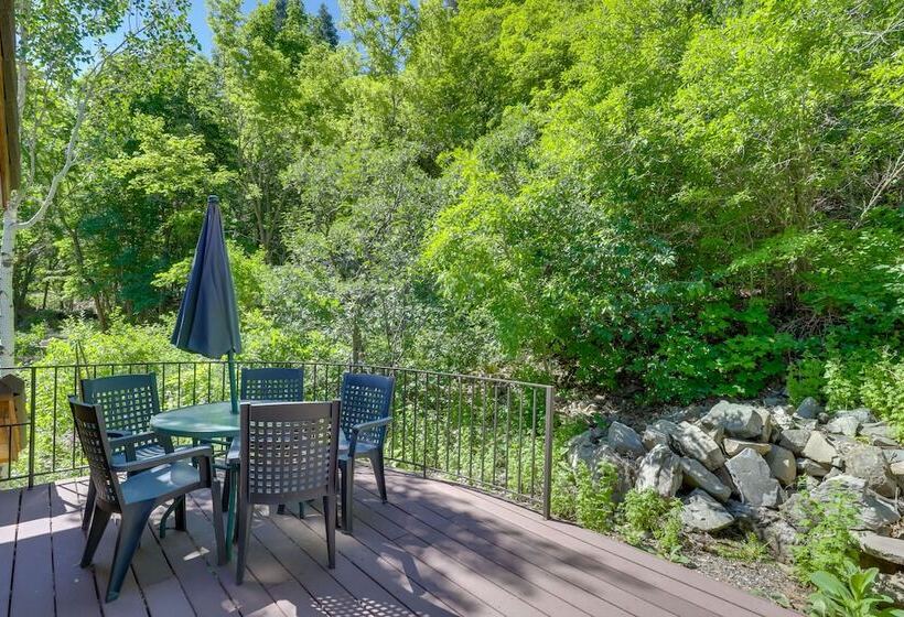 Cozy Provo Retreat With A Charming Fireplace!