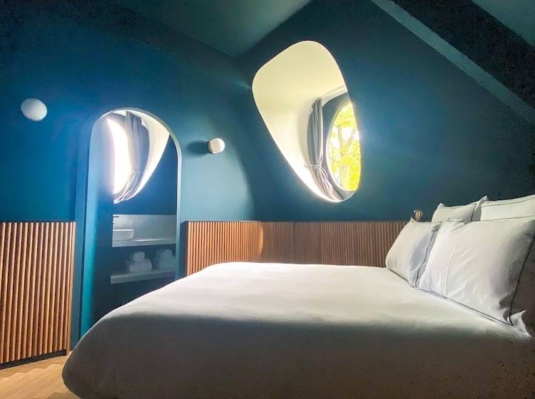 هتل La Maison Des Bienheureux