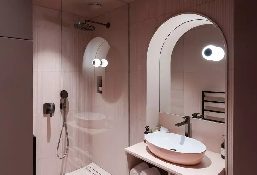 Hotelli La Maison Des Bienheureux