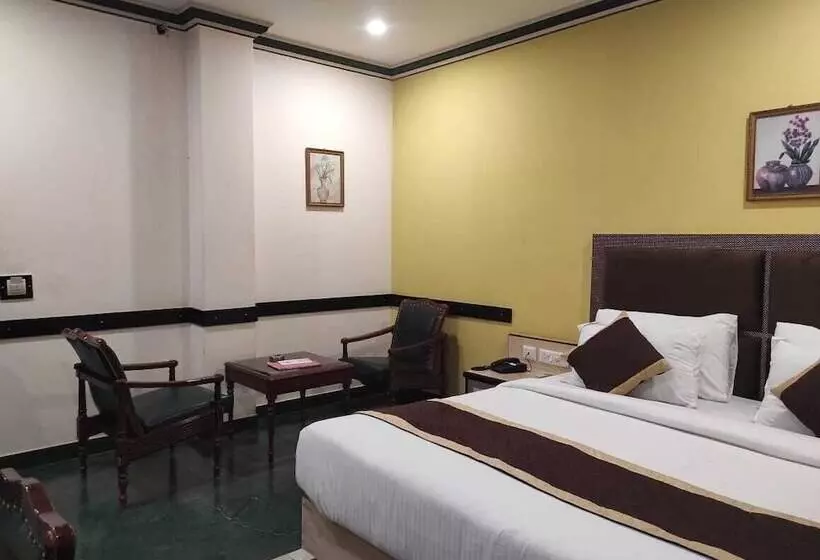 ホテル Melrose Inn