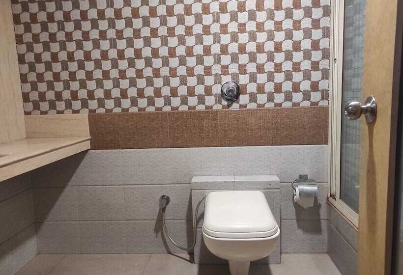 فندق Melrose Inn