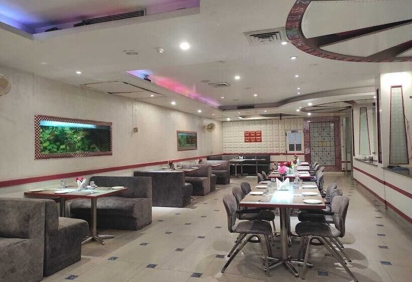 فندق Melrose Inn