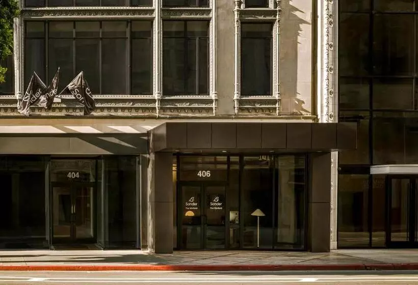 ホテル Sonder The Winfield