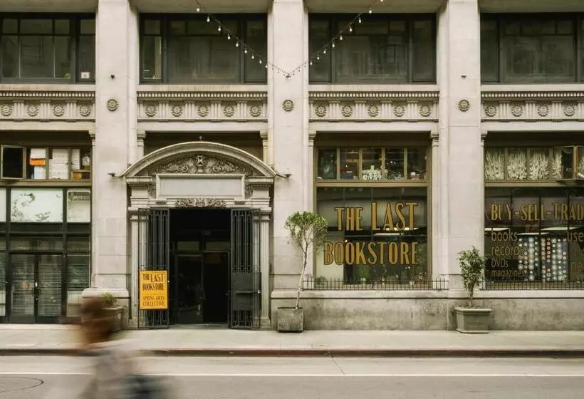 ホテル Sonder The Winfield