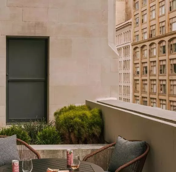 ホテル Sonder The Winfield