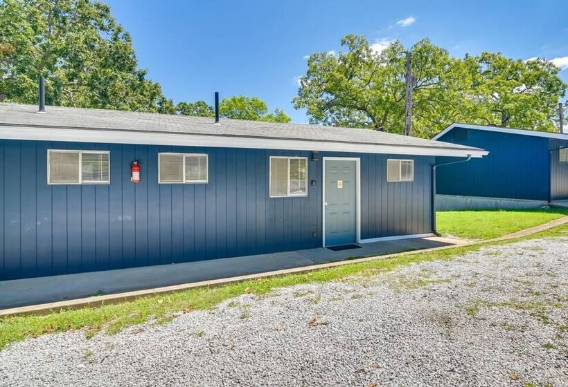 Kimberling City Cabin W/ Boat Slip, Deck & Pool