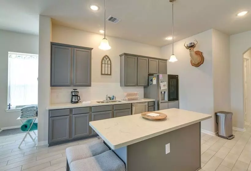 La Porte Home W/ Balconies: Walk To Beach!