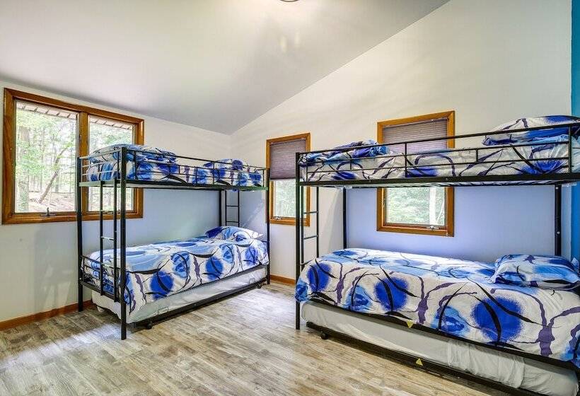 Lakefront New York Abode W/ Deck, Grill & Fire Pit