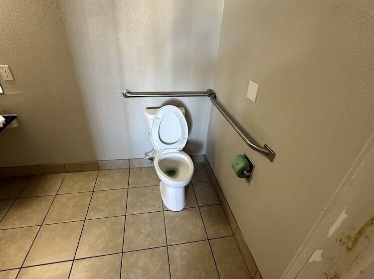 מוטל Super 7 Inn