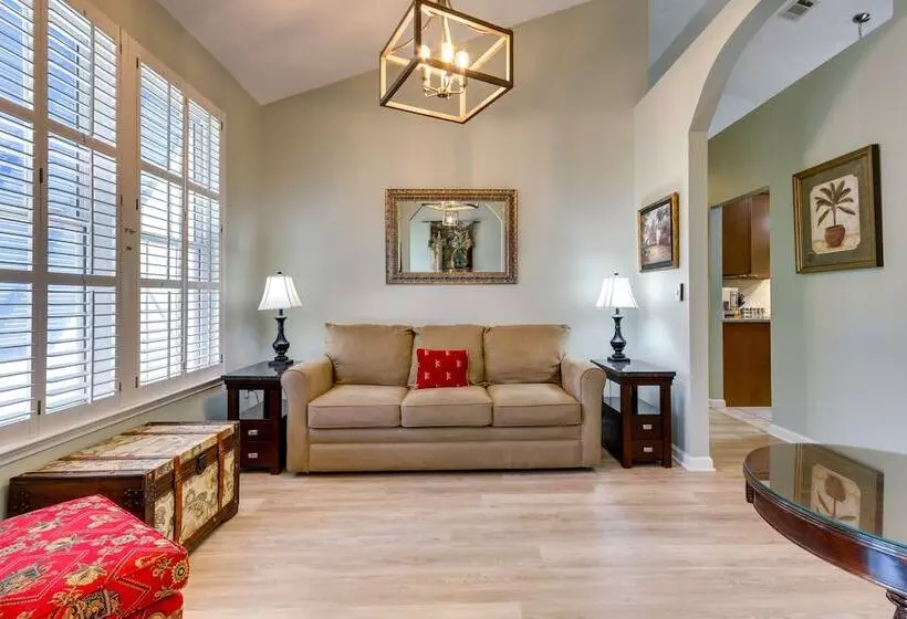 4 Mi To Beach: Navarre Retreat W/ Screened Porch!