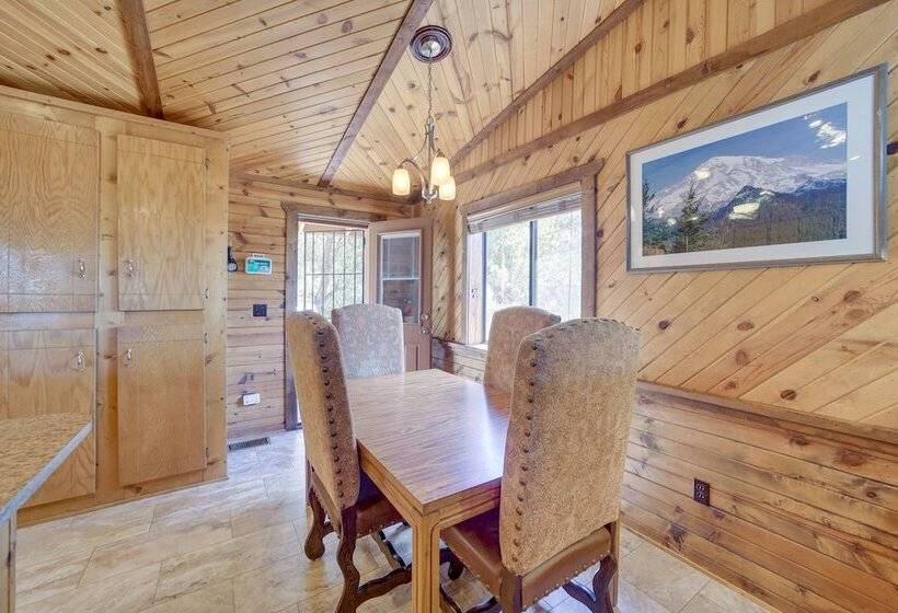 Payson Cabin W/ Deck Near Hiking, Fishing & More!