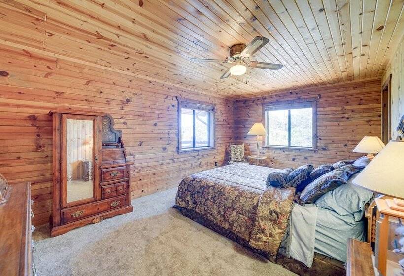 Payson Cabin W/ Deck Near Hiking, Fishing & More!