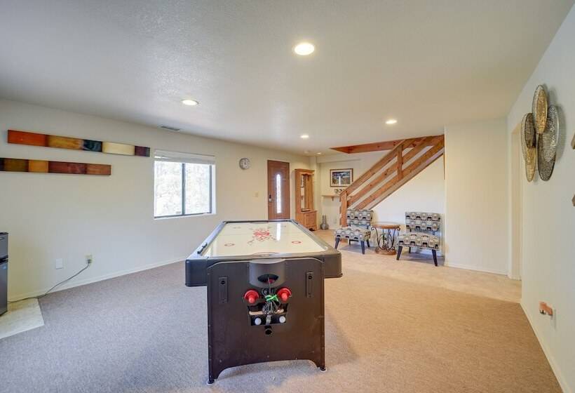 Payson Cabin W/ Deck Near Hiking, Fishing & More!