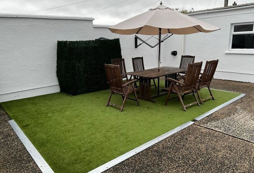 Rezidans Immaculate Sea View 4 Bed House In Portstewart