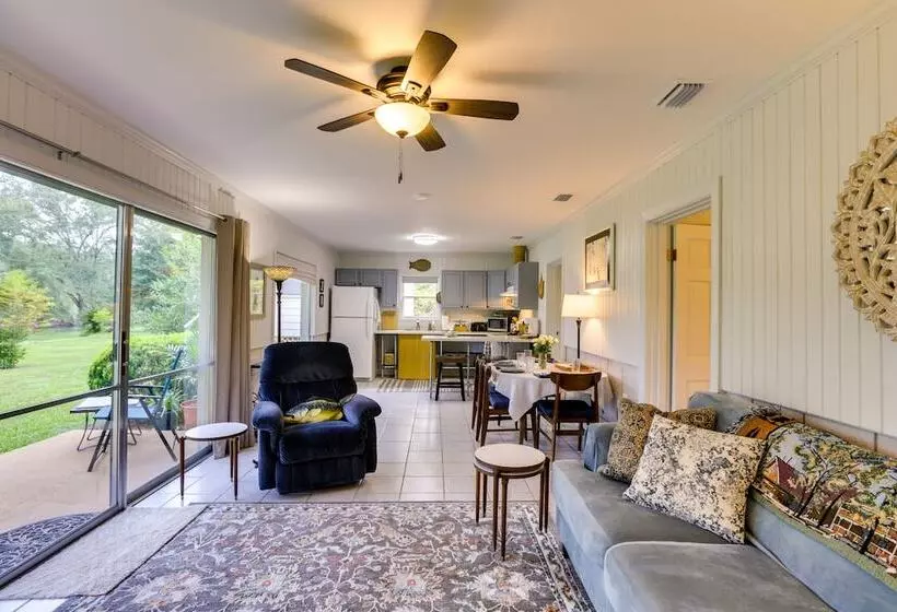 Riverfront Florida Escape W/ Grill & Fire Pit!