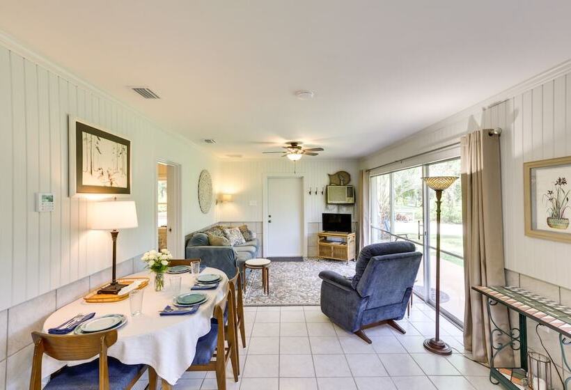 Riverfront Florida Escape W/ Grill & Fire Pit!