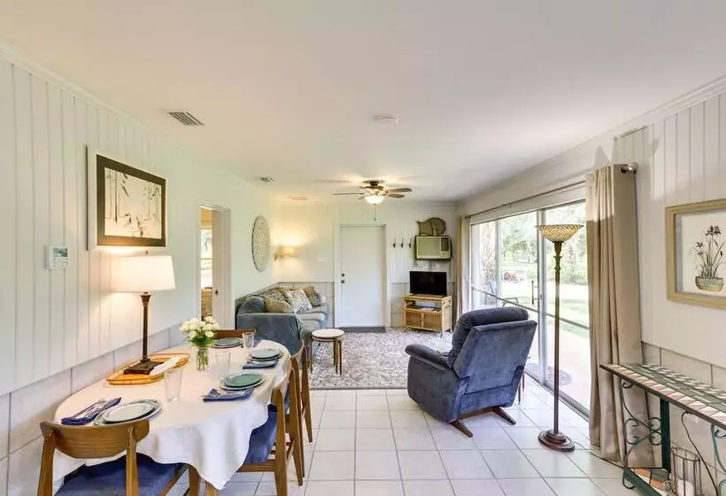 Riverfront Florida Escape W/ Grill & Fire Pit!