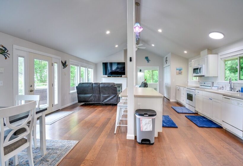 Serene Copalis Beach Getaway: Walk To Beach!