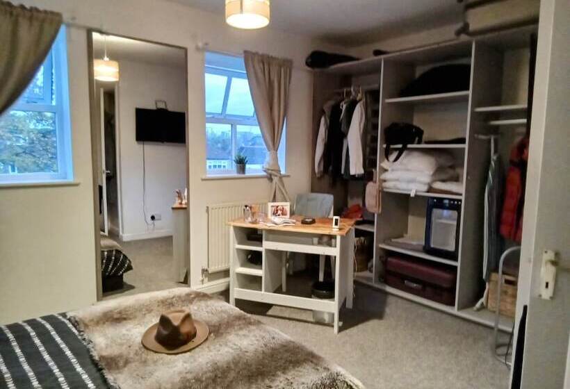 Bed and Breakfast 52 Chamberlayne Avenue