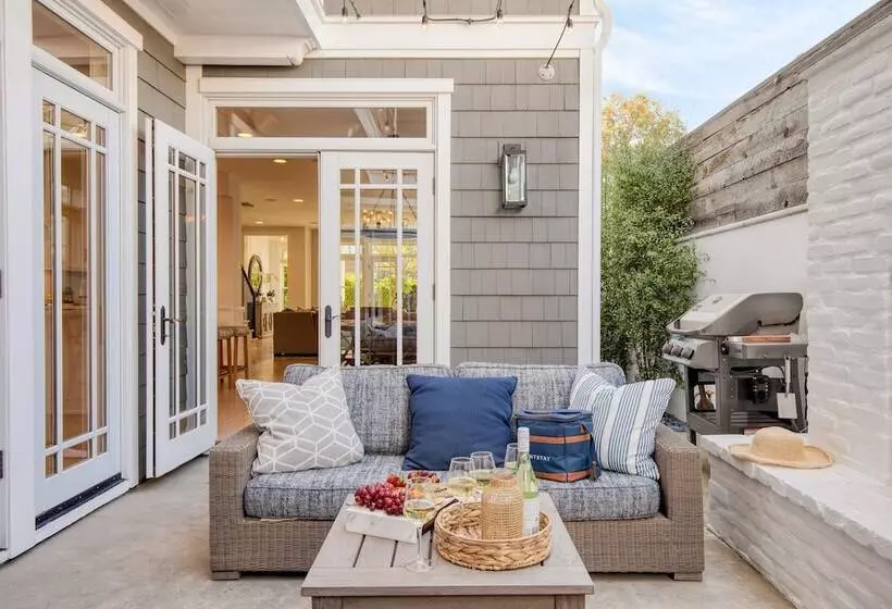 Emerald Cove By Avantstay Mins To Beach & Pier