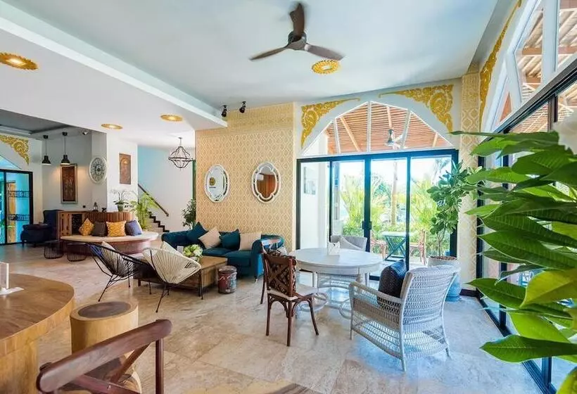 Hotelli Coco Paradiso Phuket