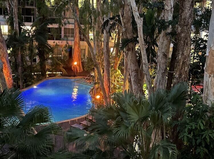 Отель Elysium The Drift Apartment