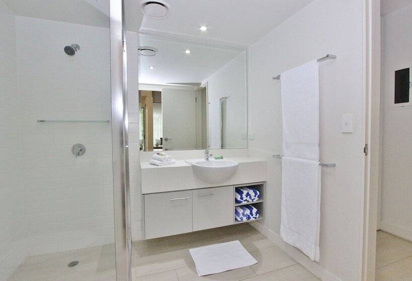 Отель Elysium The Drift Apartment