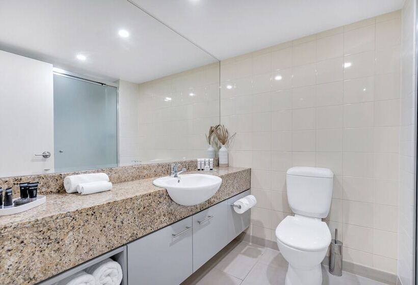 Отель Elysium The Drift Apartment