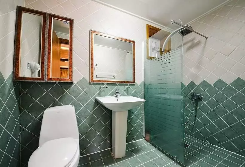 Hotelli Gangneung Sanho Pension