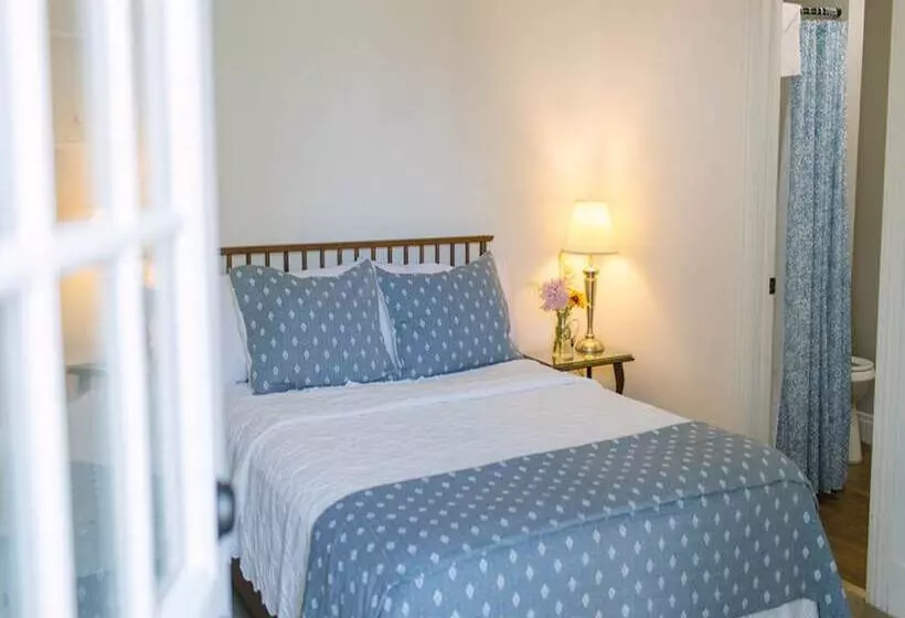 ホテル Admirals Quarters Inn